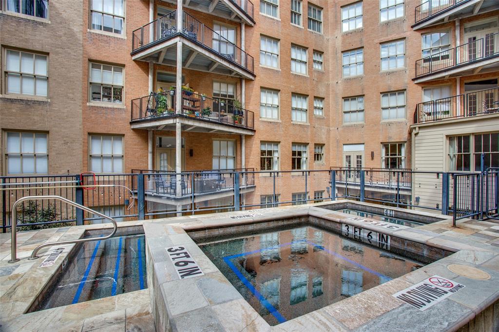Neil P At Burnett Park Condo - Residential