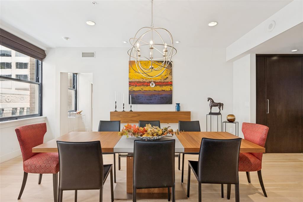 Neil P At Burnett Park Condo - Residential