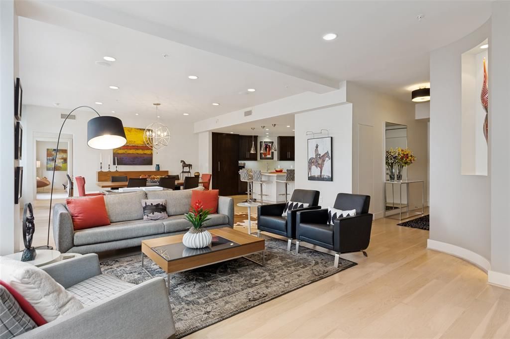 Photo of 411 W 7th Street #607, Fort Worth, TX 76102 (MLS # 21247846)