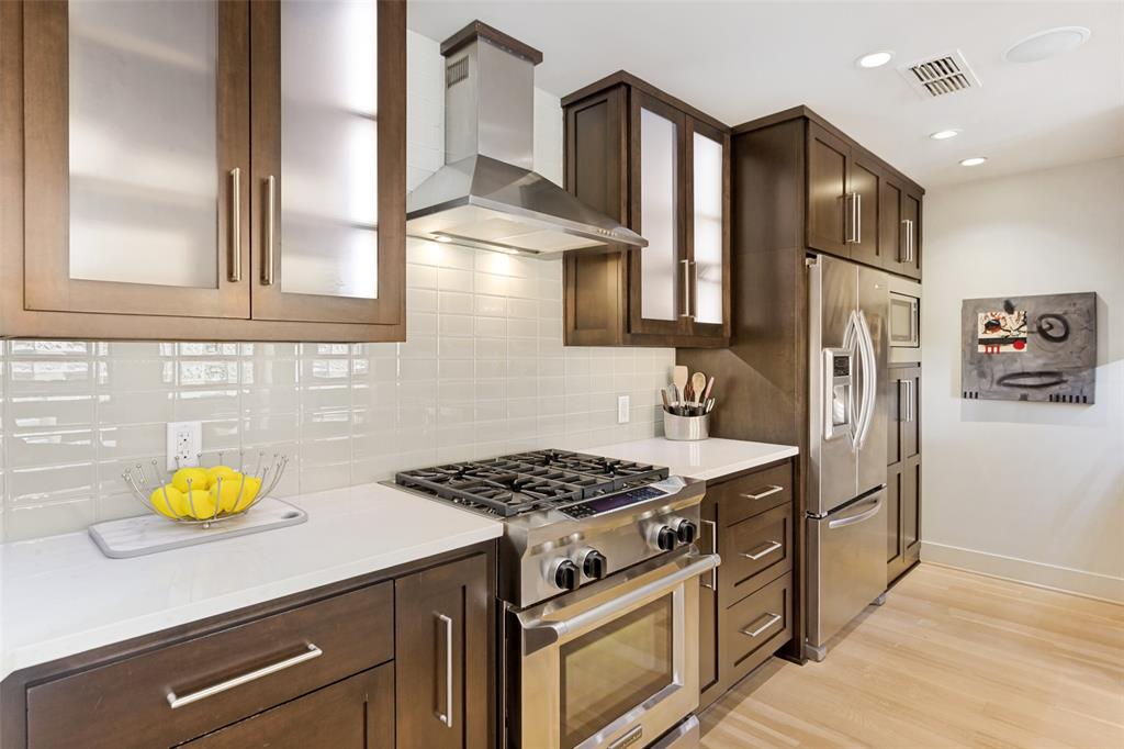 Neil P At Burnett Park Condo - Residential