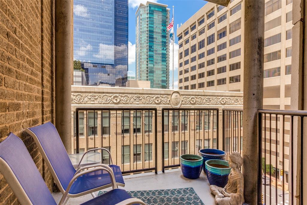 Neil P At Burnett Park Condo - Residential