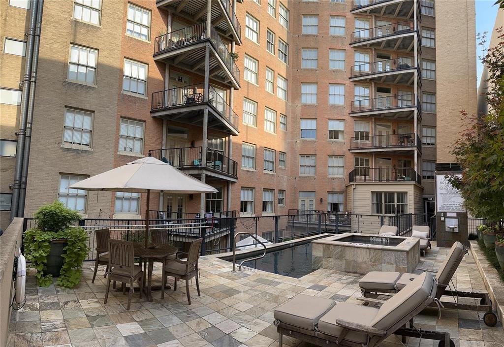 Neil P At Burnett Park Condo - Residential