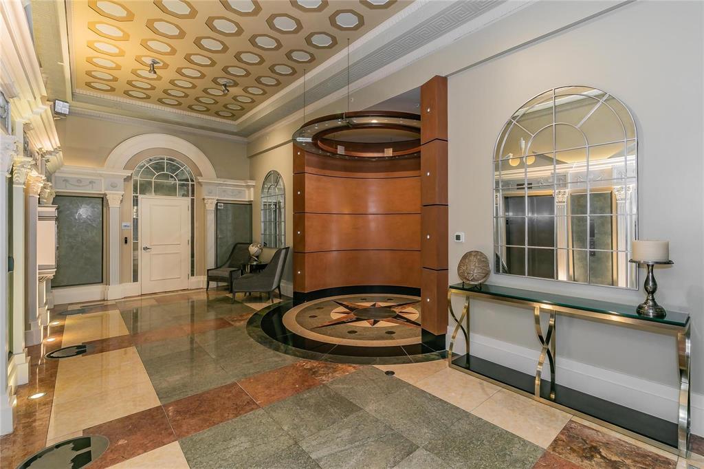 Neil P At Burnett Park Condo - Residential