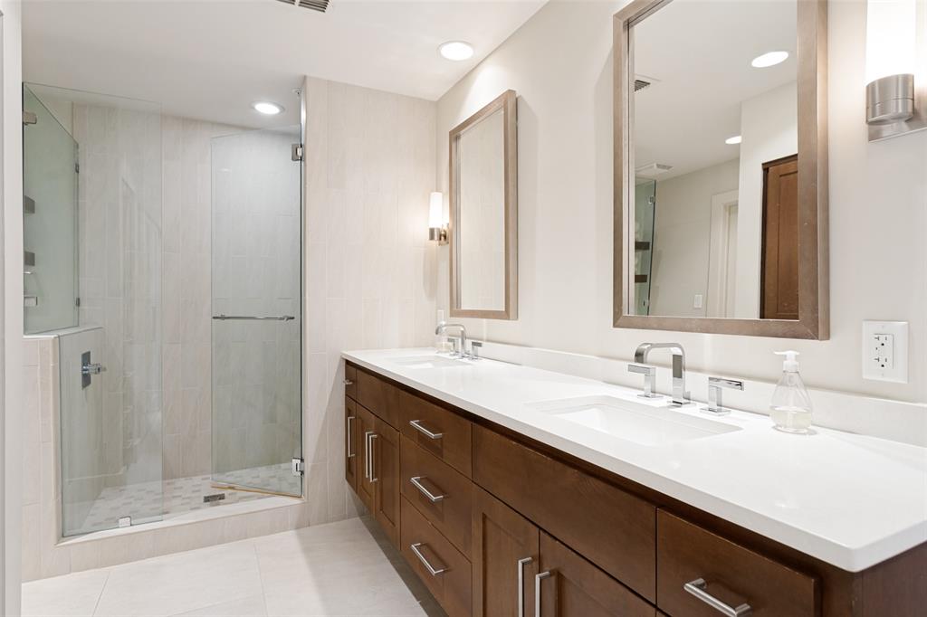 Neil P At Burnett Park Condo - Residential