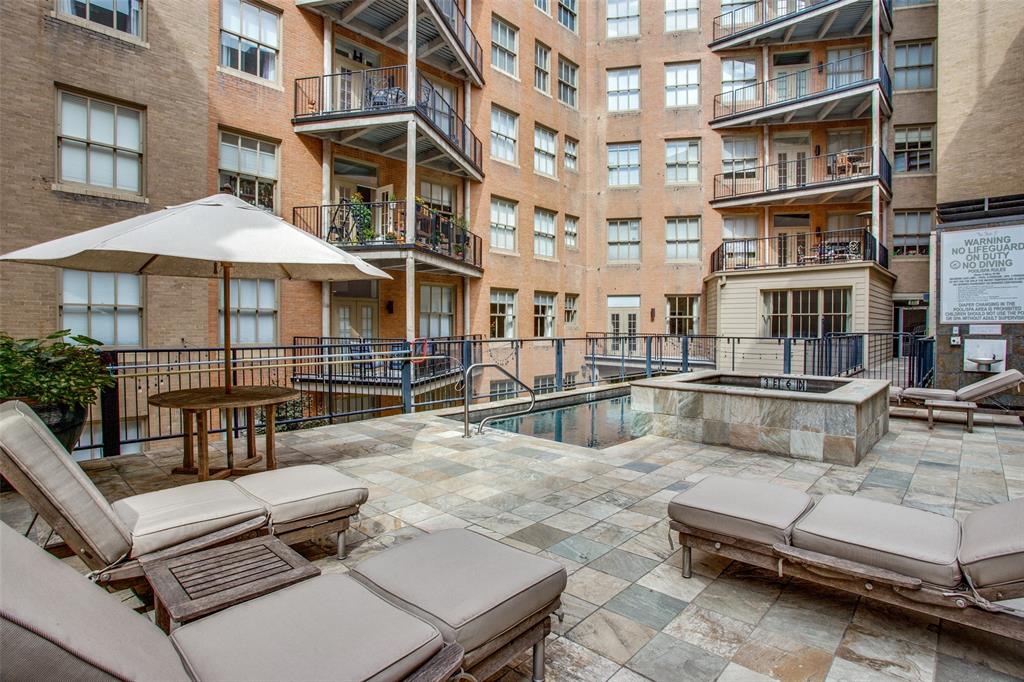 Neil P At Burnett Park Condo - Residential