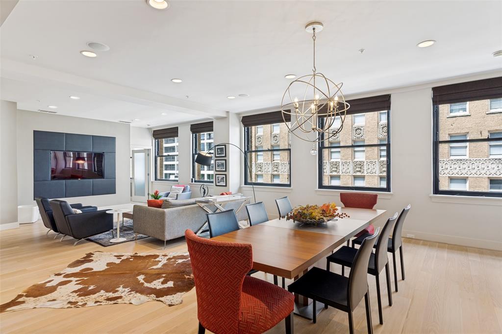 Neil P At Burnett Park Condo - Residential