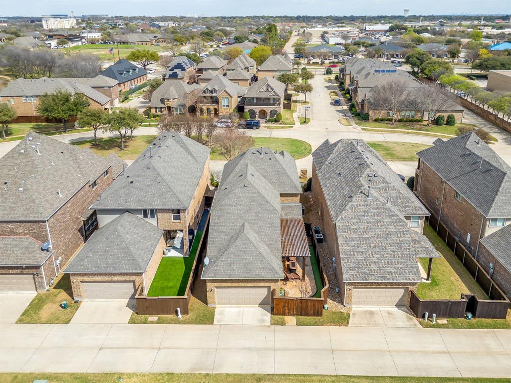 5060 Heritage Oaks Drive