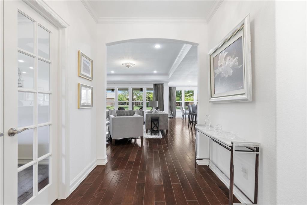 2464 Island View Drive