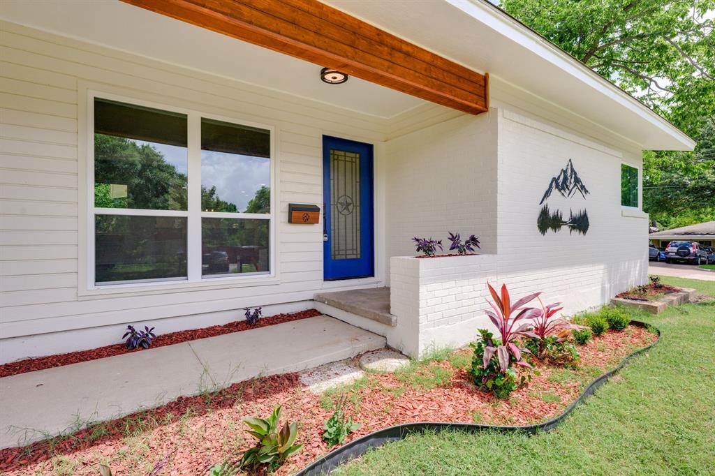 9795 Twin Creek Circle