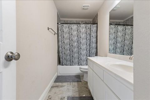 Tiny photo for 701 Auburn Court, Savannah, TX 76227 (MLS # 21339625)