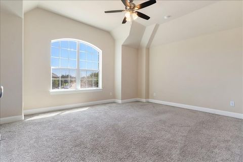 Tiny photo for 701 Auburn Court, Savannah, TX 76227 (MLS # 21339625)