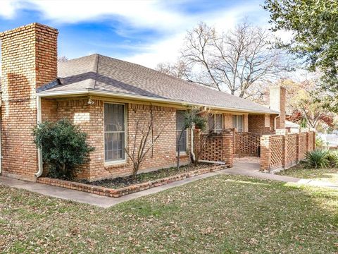 3514 Shady Valley Drive Pantego TX 76013