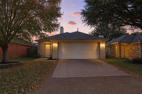 609 Renaissance Place Cedar Hill TX 75104