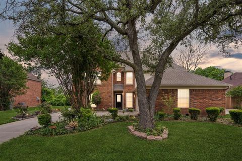 Photo of 2417 Fulton Drive, Garland, TX 75044 (MLS # 21208347)