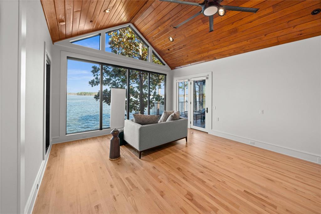 132 Deer Cove