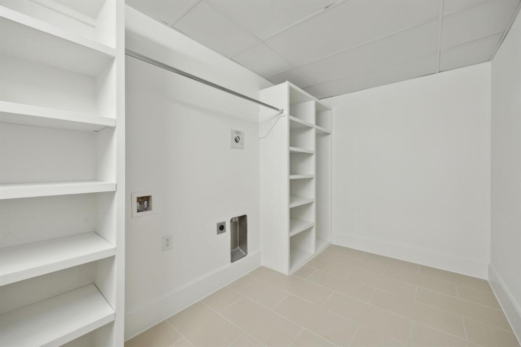 Frisco, Texas 75034, United States, 2 Bedrooms Bedrooms, ,3 BathroomsBathrooms,Residential,Active,78677