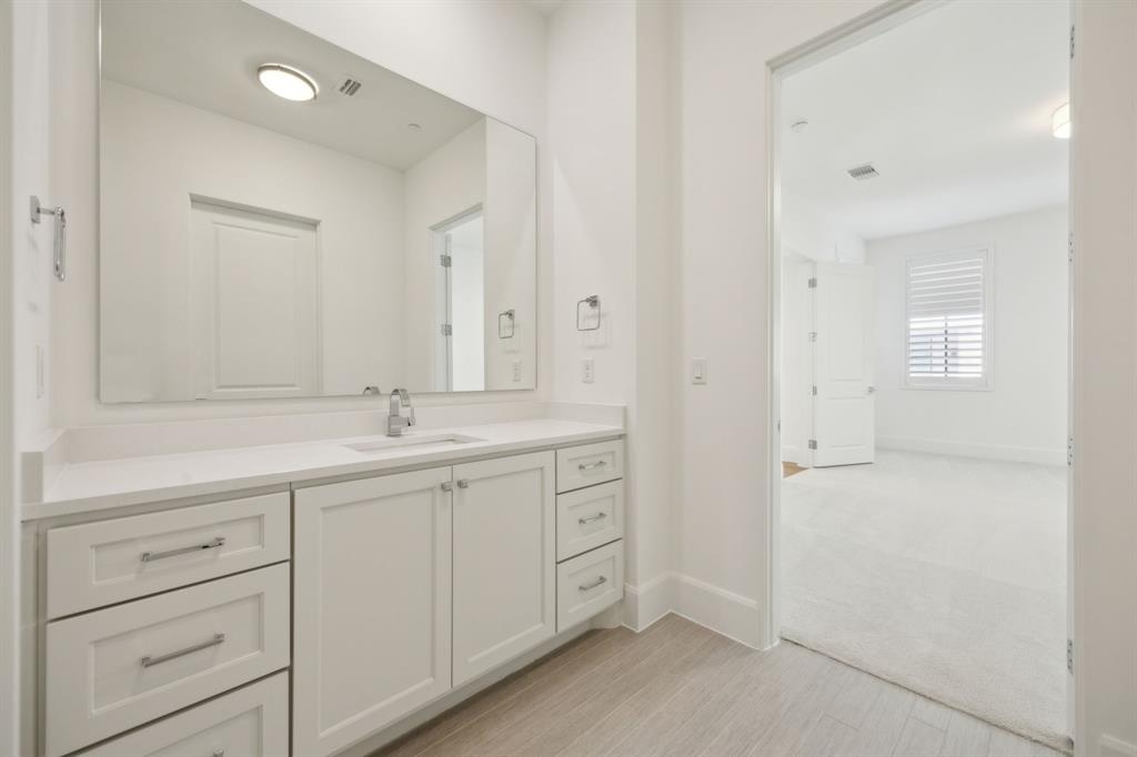 Frisco, Texas 75034, United States, 2 Bedrooms Bedrooms, ,3 BathroomsBathrooms,Residential,Active,78677