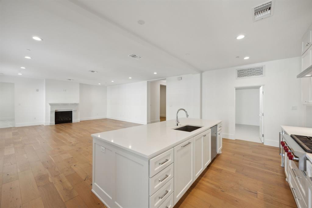 Frisco, Texas 75034, United States, 2 Bedrooms Bedrooms, ,3 BathroomsBathrooms,Residential,Active,78677