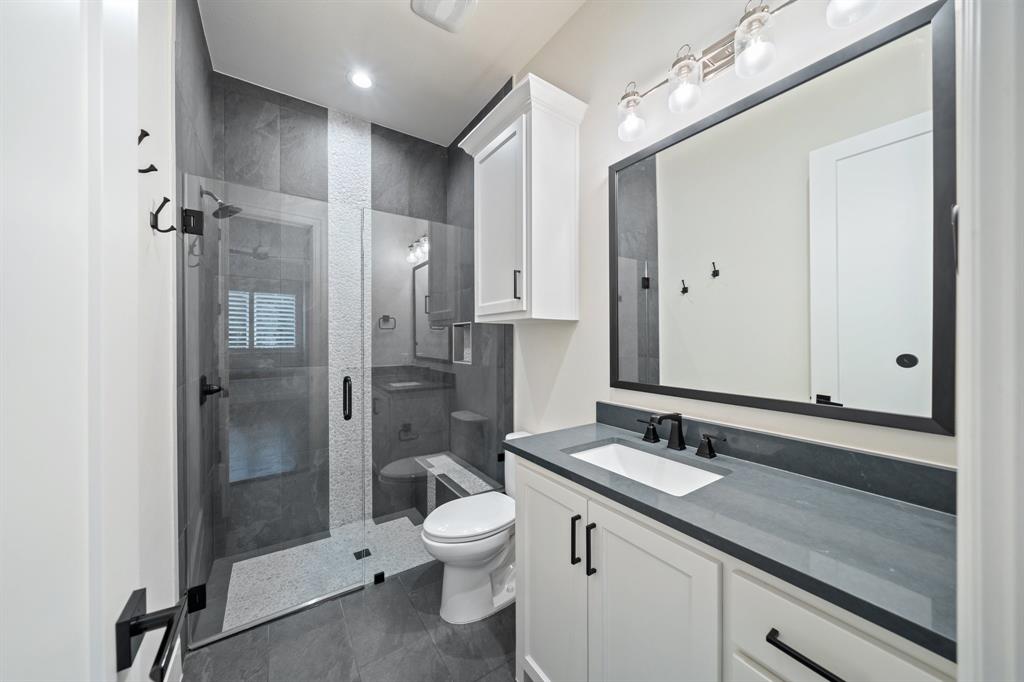 Hidden Creeks Pointe - Residential