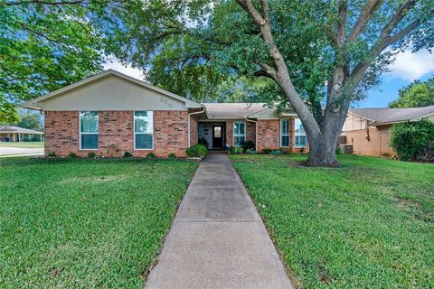 650 Tena Court Burleson TX 76028