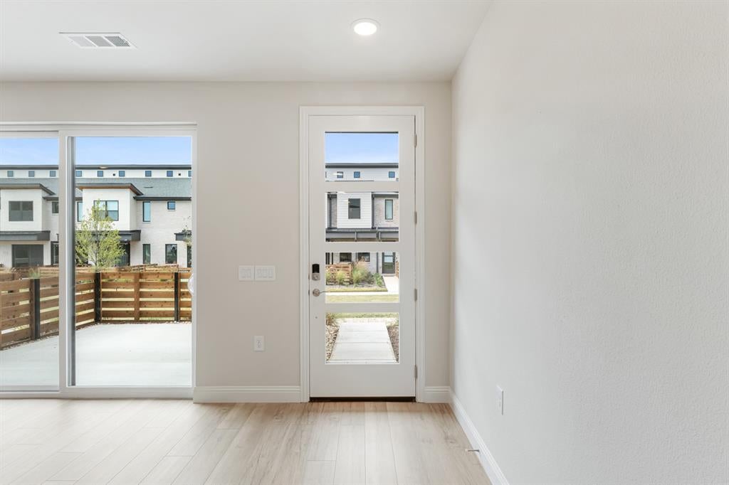 2029 Hillard Mews