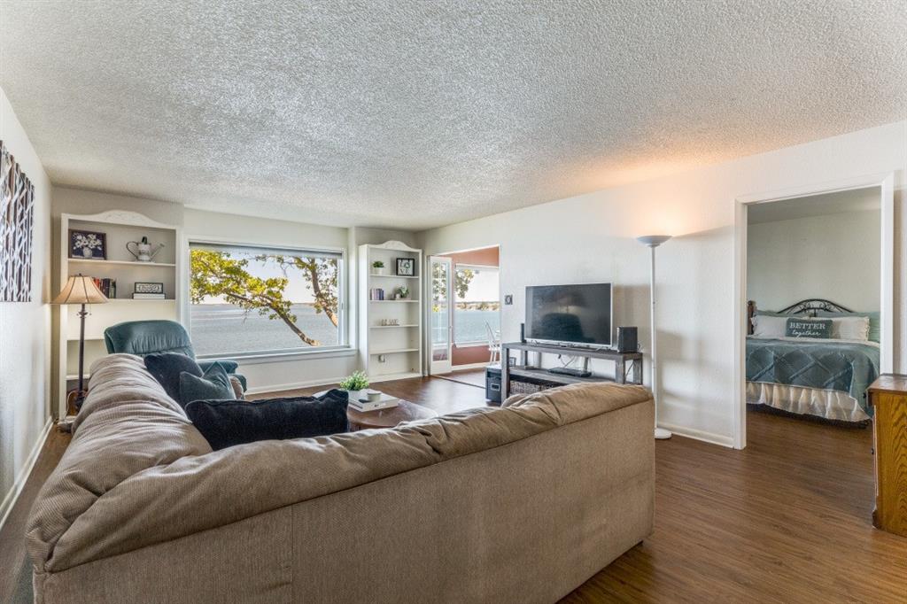 112 Harbor Drive 215