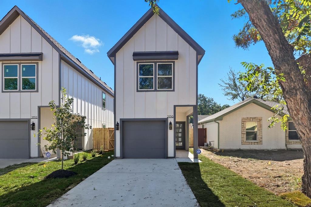 lincoln Manor - Residential