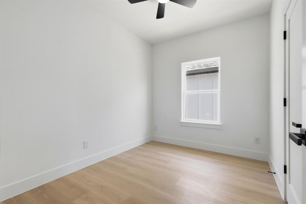 lincoln Manor - Residential