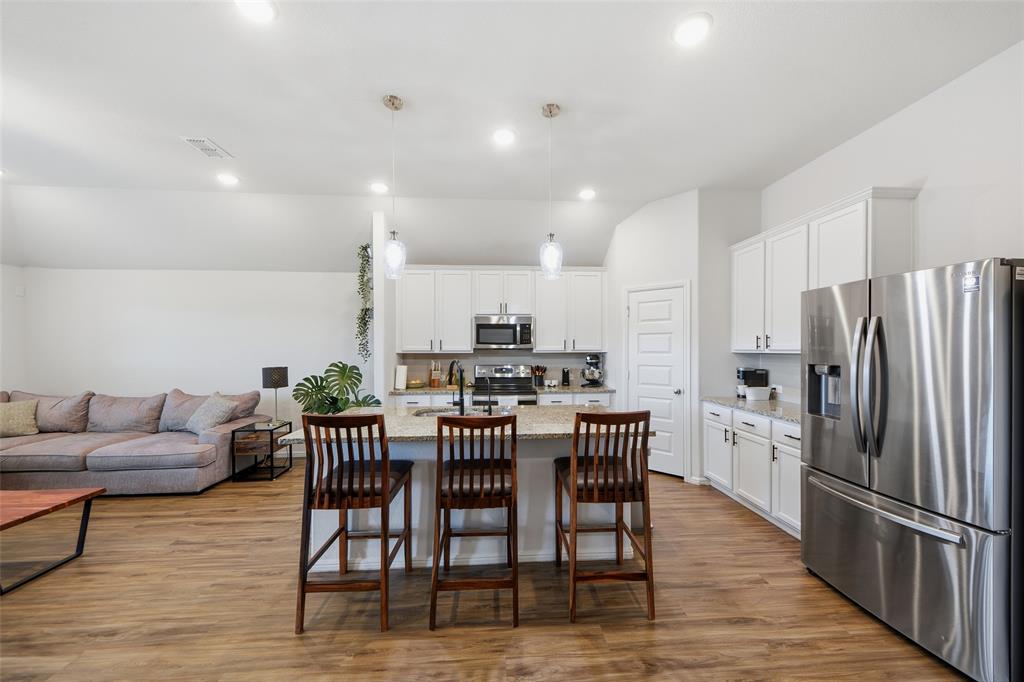 2208 Maplewood Drive