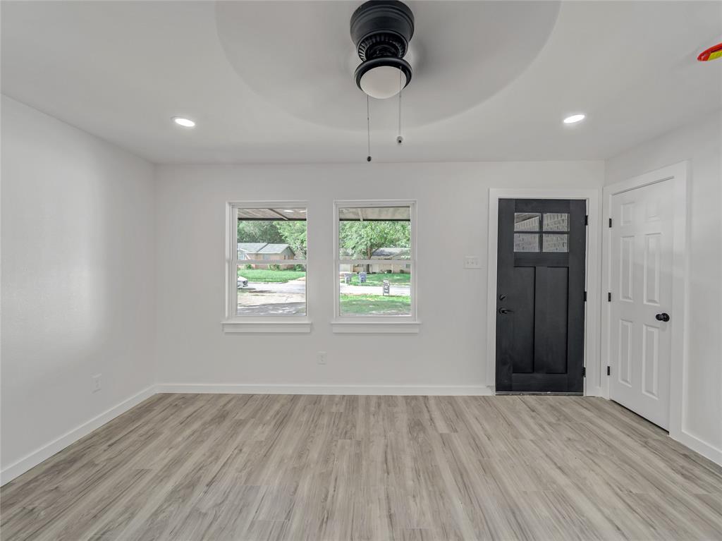 806 Ivywood Drive