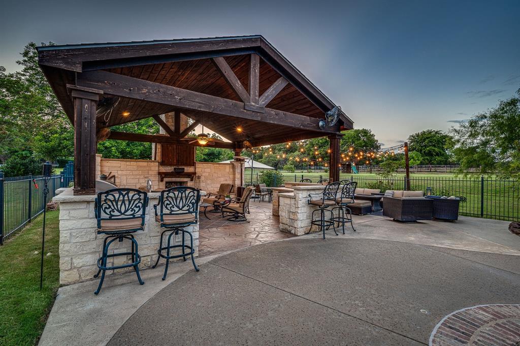 Hickory Hill Estate - Residential