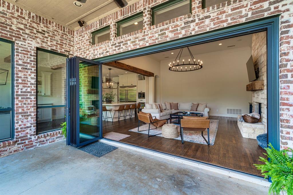 Hickory Hill Estate - Residential