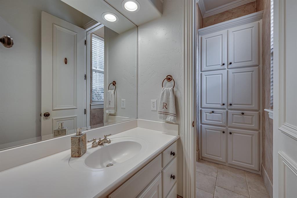 Hickory Hill Estate - Residential