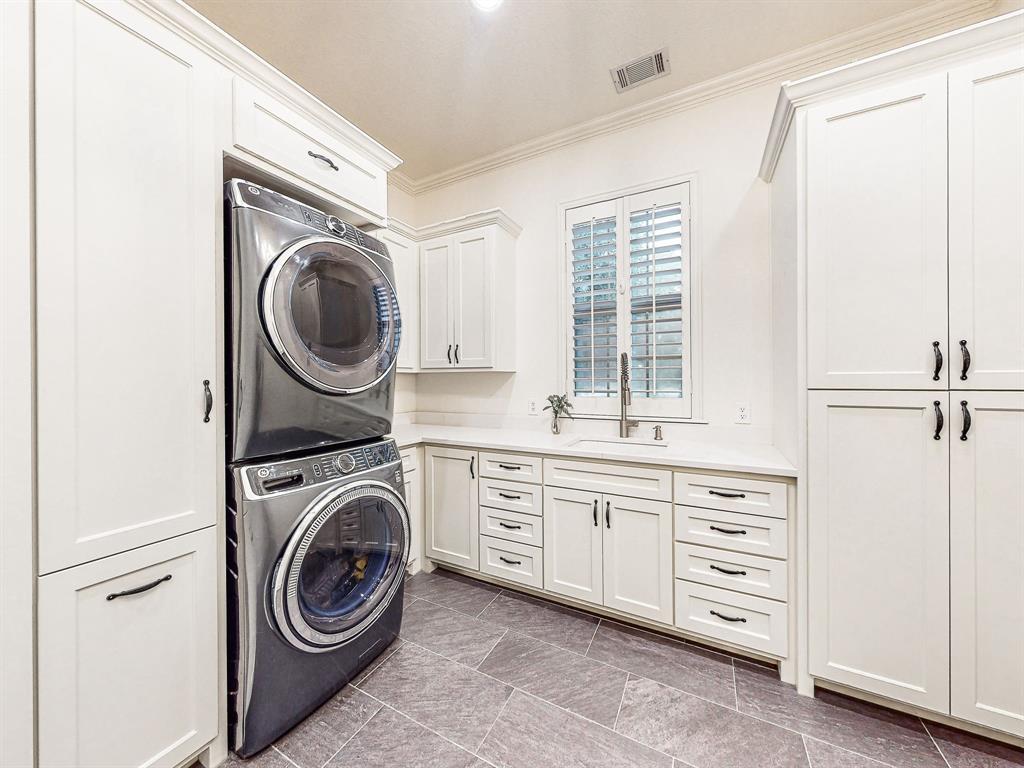 Hickory Hill Estate - Residential