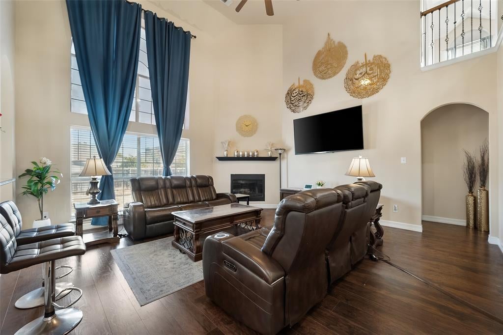 5400 Rolling Meadows Drive