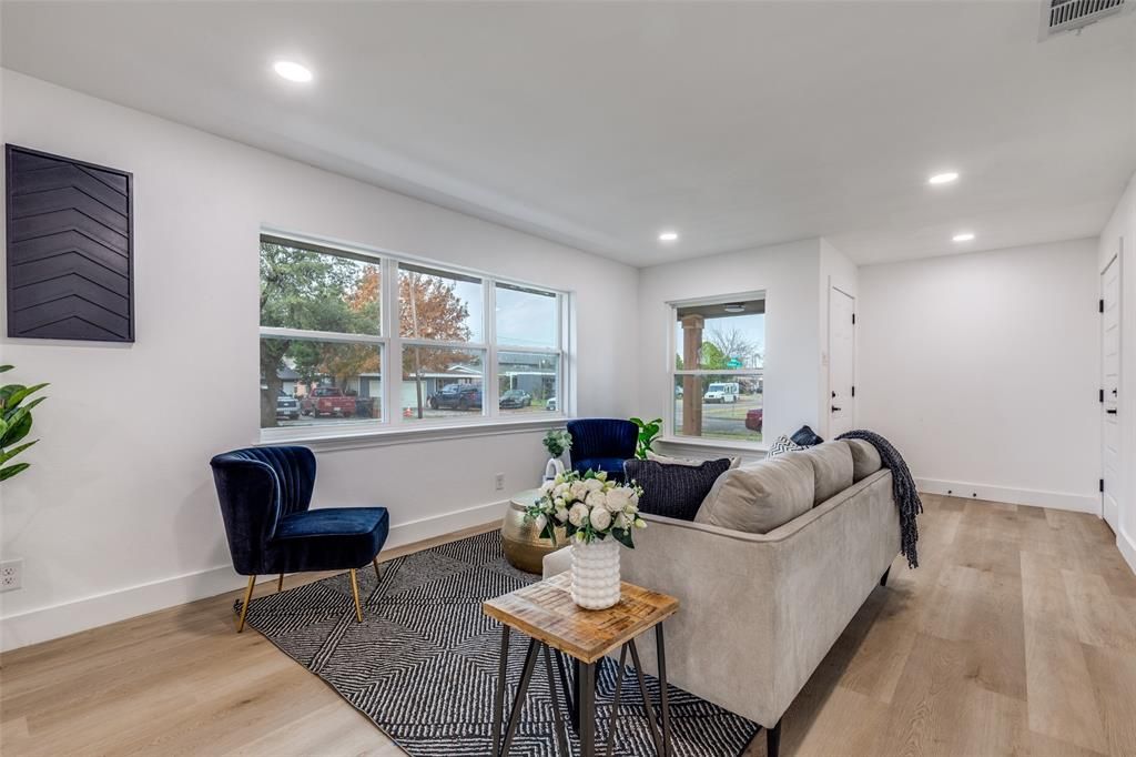 Photo of 10616 Allegheny Drive, Dallas, TX 75229 (MLS # 21138814)