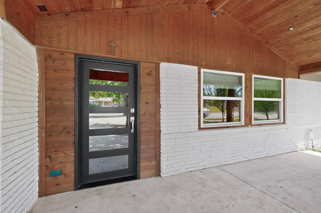 805 Buena Vista Drive