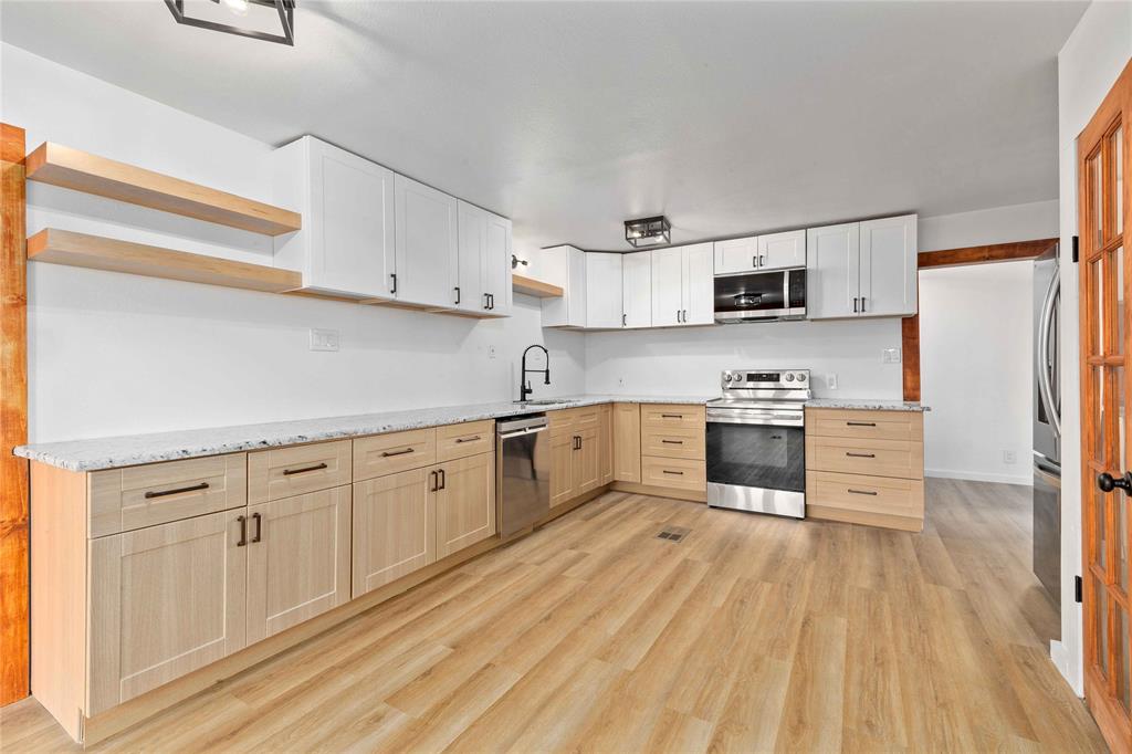 WILLIAM LEE - Residential