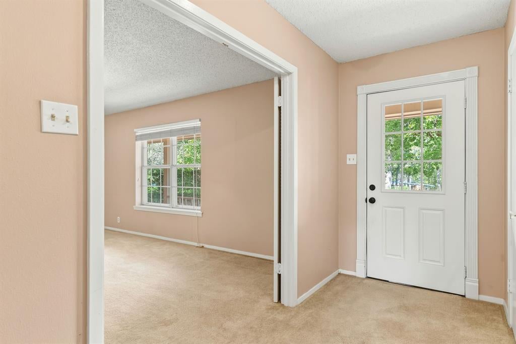 516 Azalea Lane