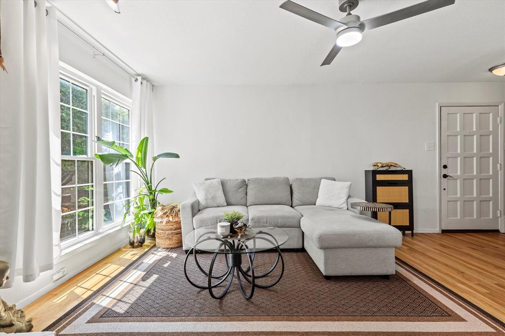 Preston Oaks Crossing Condos 01 & 02 - Residential