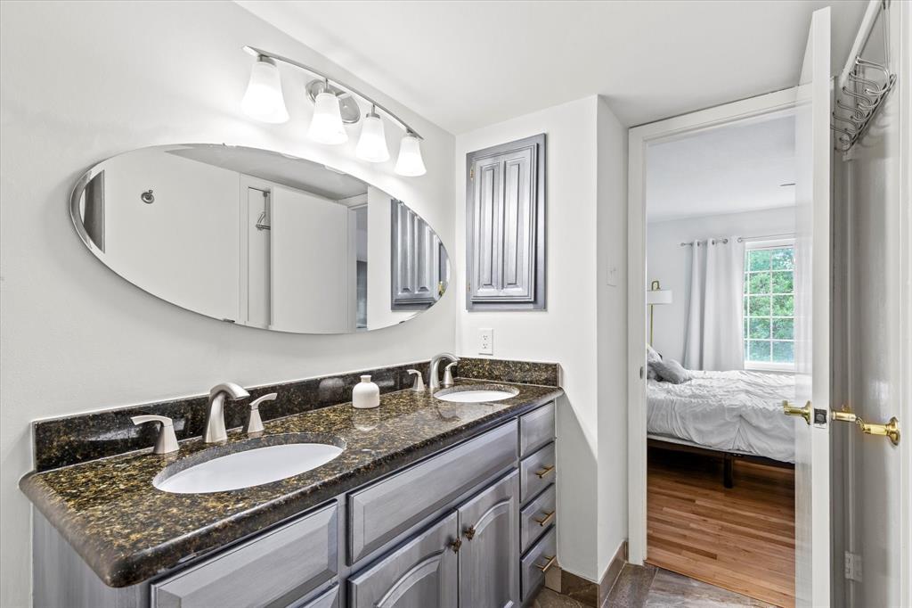 Preston Oaks Crossing Condos 01 & 02 - Residential