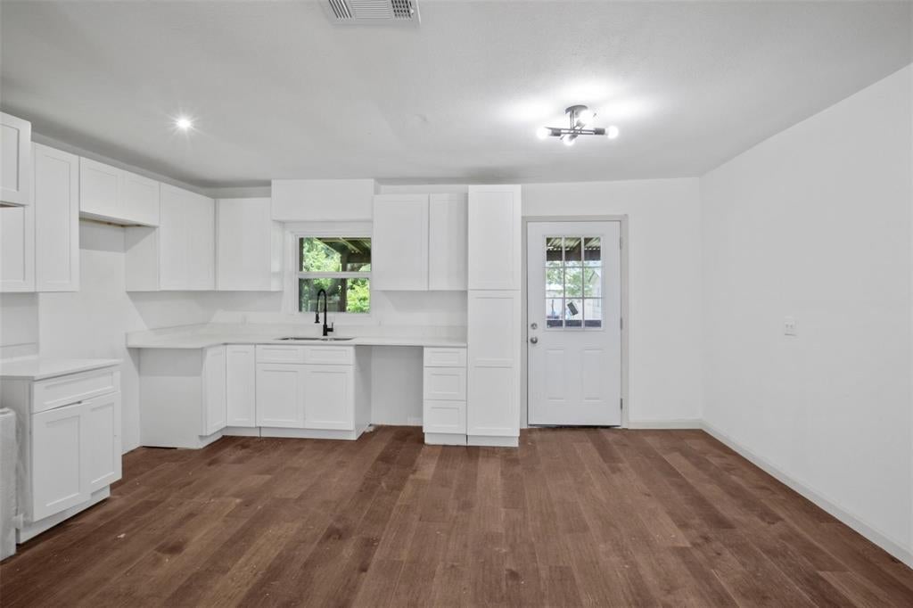121 Circle Drive
