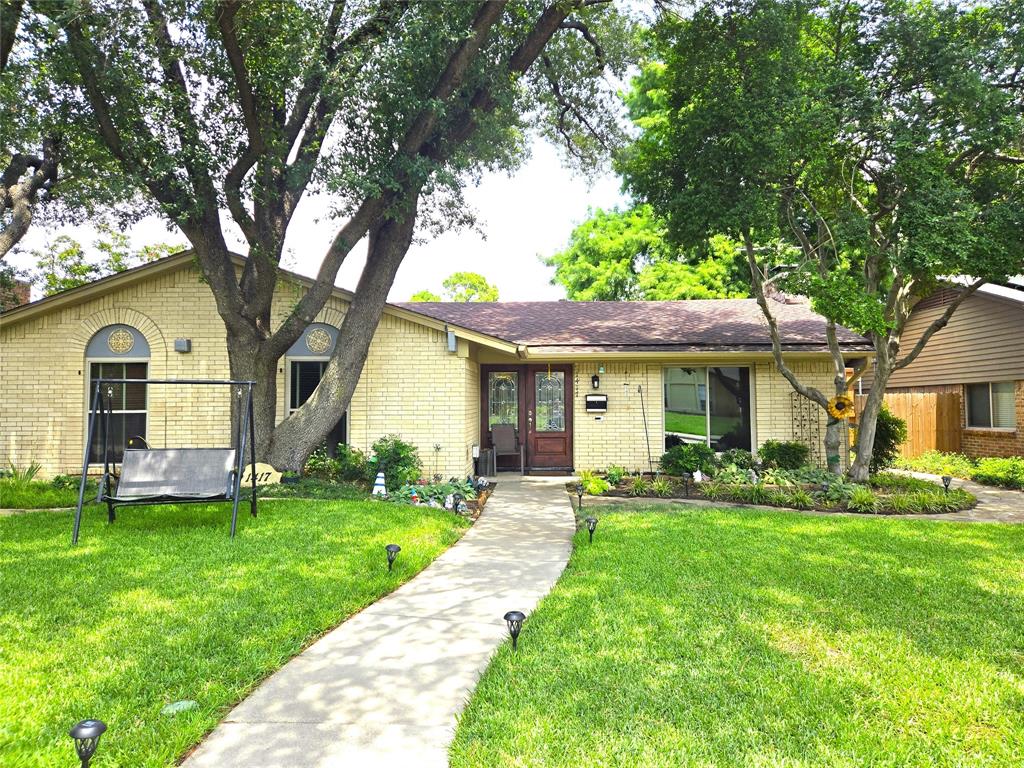 1417 Dogwood Trail