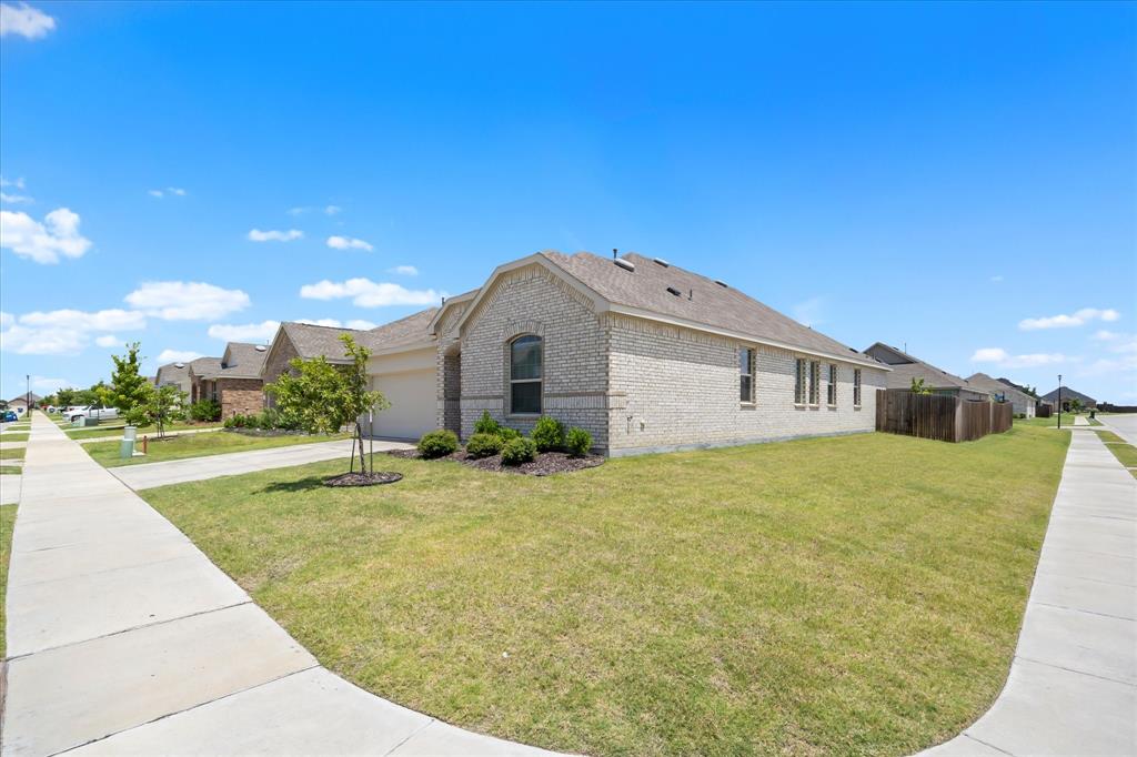 404 Holt Lane