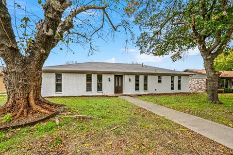 2313 Kentfield Drive Plano TX 75074