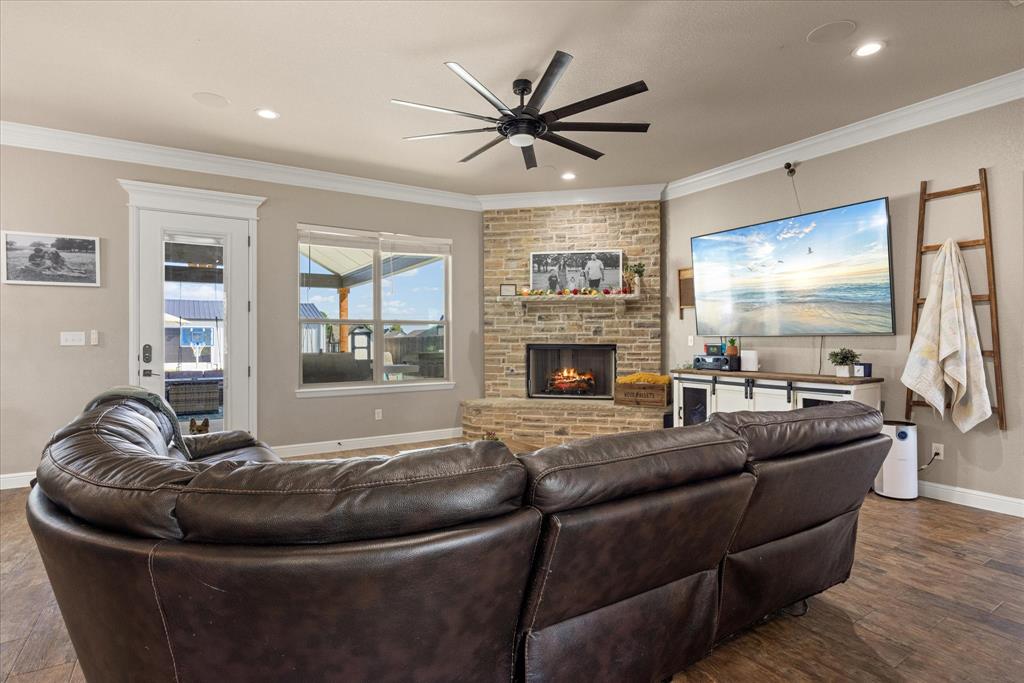 9012 Parkview Circle