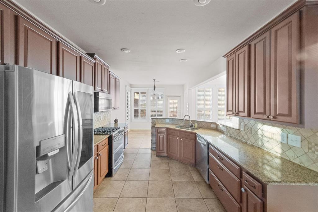 Lee Rays Place - Residential Lease