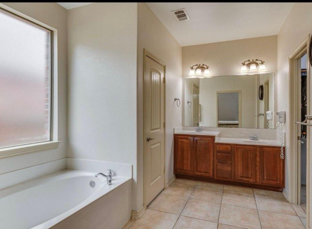 Lee Rays Place - Residential Lease