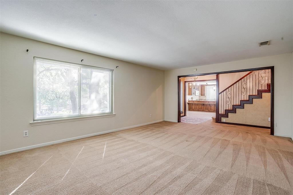 101 Valley View Court