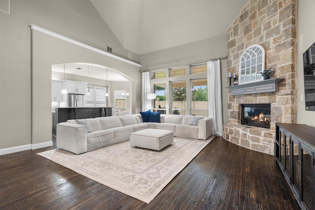 Roanoke, Texas, 76262, United States, 5 Bedrooms Bedrooms, ,4 BathroomsBathrooms,Residential,Active,2045013